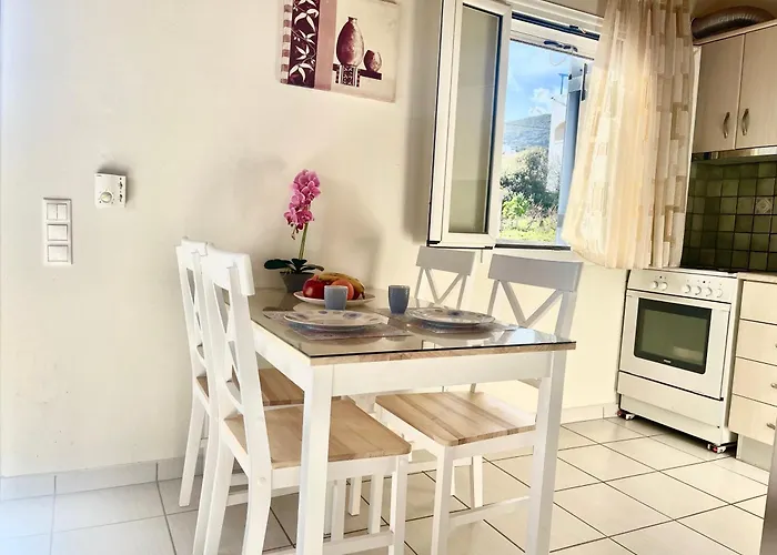 Apartment Aretousa *